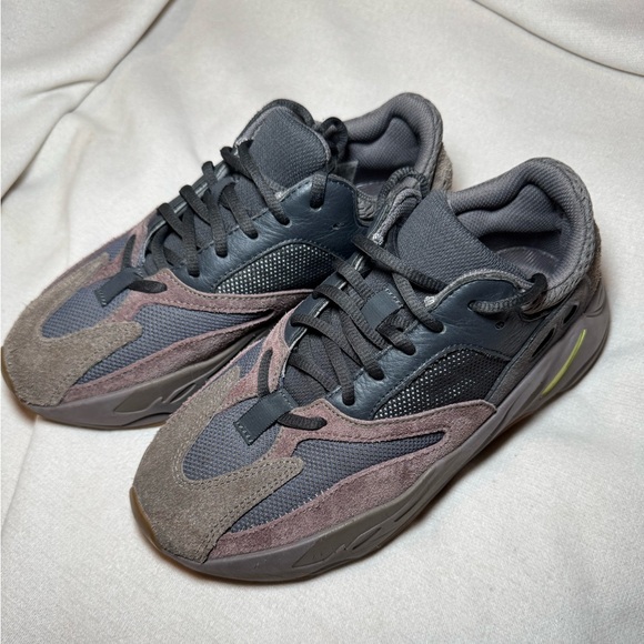 Adidas Yeezy Mauve Box Adidas Yeezy Boost 700 Adidas Yeezy Mauve Box Adidas Yeezy Boost 700